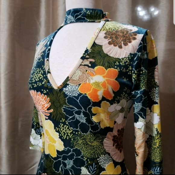 Velvet Floral Choker Dress - Picture 2 of 6